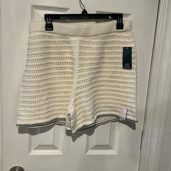 Women’s bathing suit bottoms - Picture 1 of 4